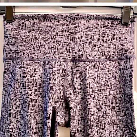 Lululemon Printed Wunder Under Crop Legging NWOT Never Worn - Picture 2 of 6